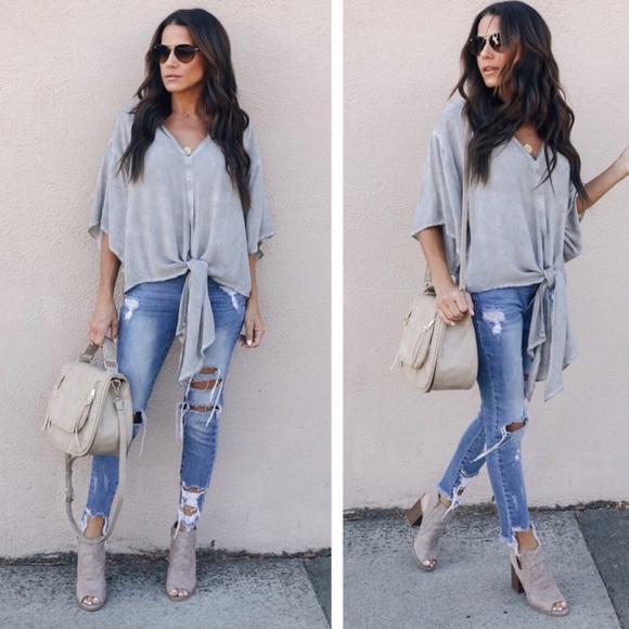 Vici Tops - Super cute very flattering
